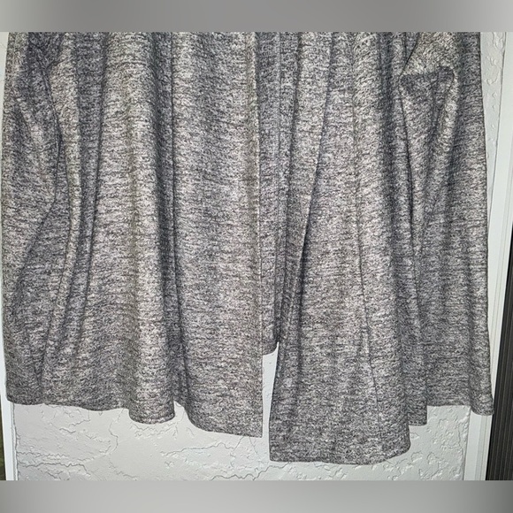Van Heusen Gray & White Women's Open Front Cardigan - Picture 3 of 10